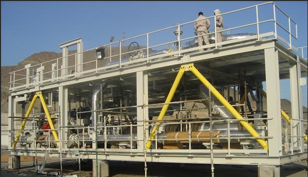 A group of people standing on a platform

Description automatically generated